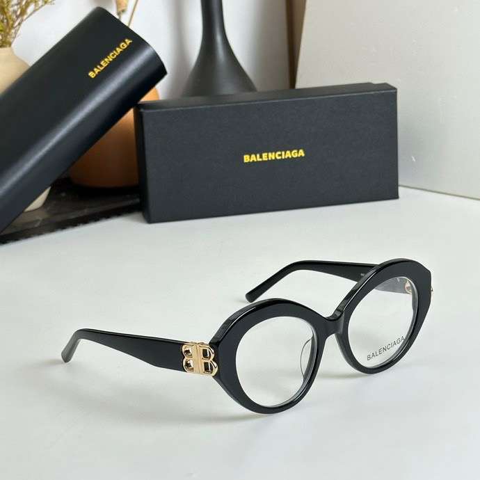 Picture of Balenciga Sunglasses _SKUfw54023047fw